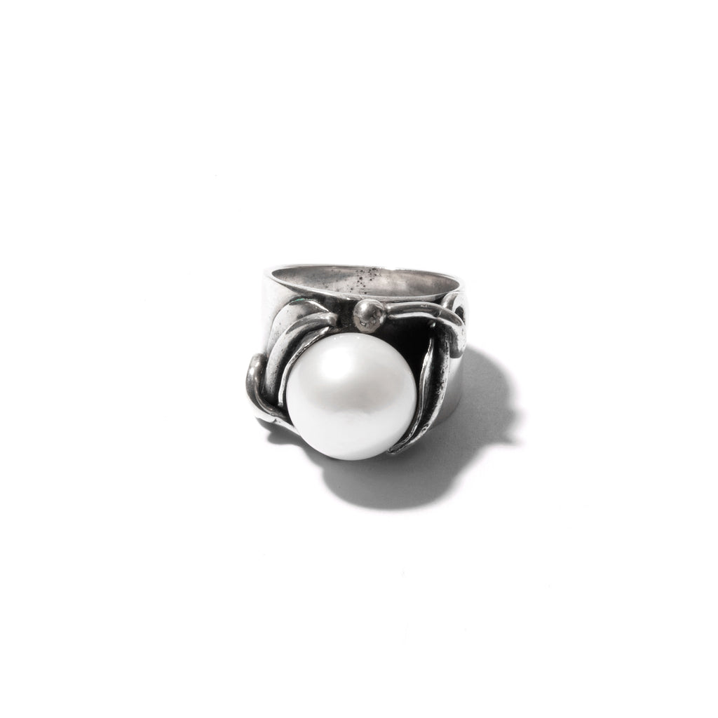 Facsinating Pearl Sterling Silver Statement Ring