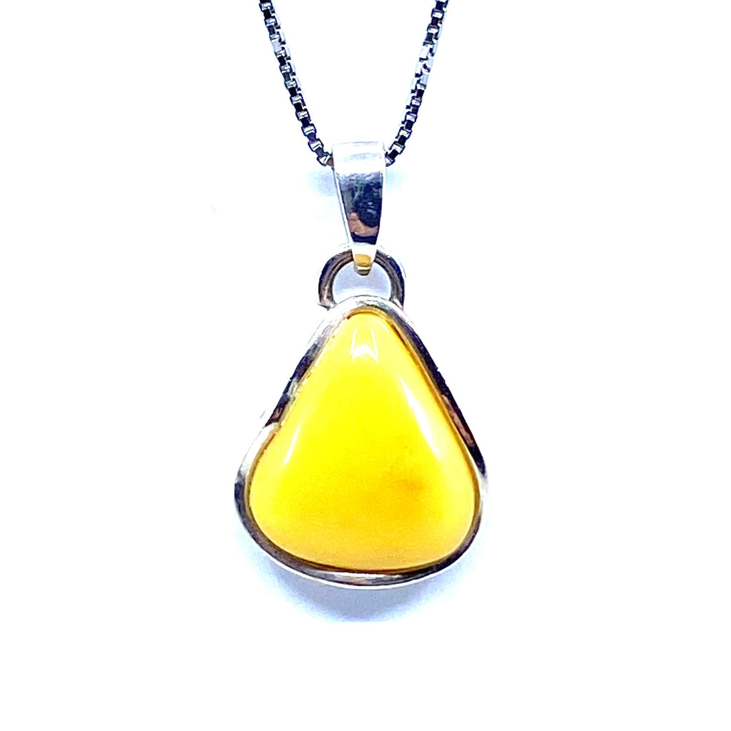 Stunning Triangular Butterscotch Amber Pendant Necklace