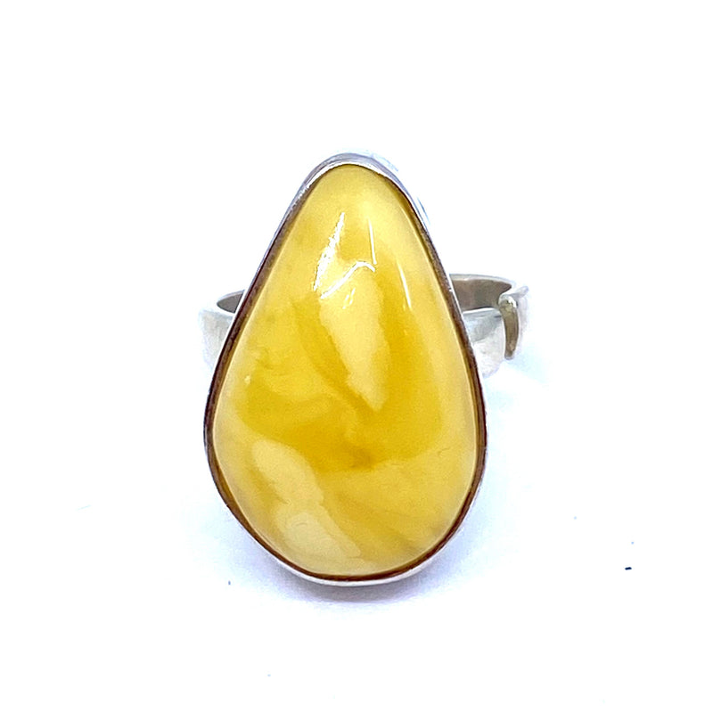 Lovely Butterscotch Baltic Amber Ring