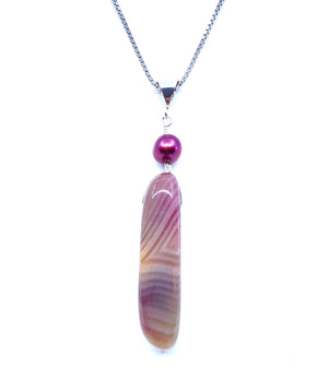 Beautiful Striped Agate Sterling Silver Necklace.