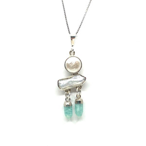 Adorable Dangling Freshwater Pearl Pendant Necklace