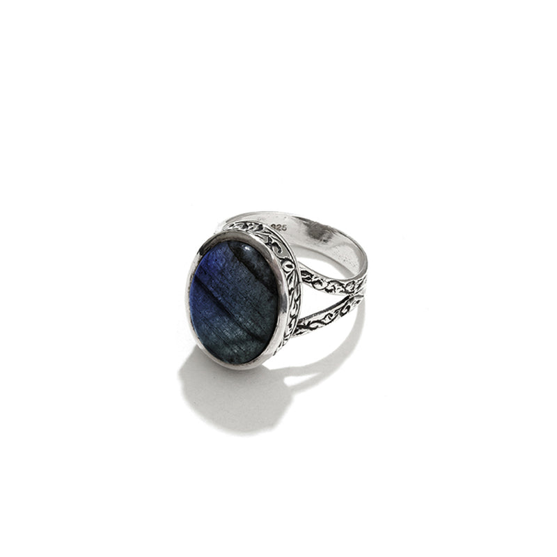 Beautifully Designed Labradorite Sterling Silver Ring