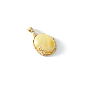 Pretty Butterscotch Baltic Amber Floral Gold Plated Silver Pendant